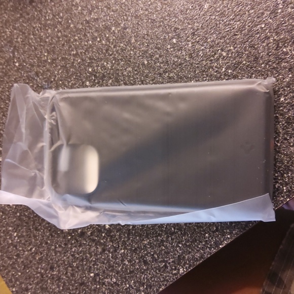 Blk.iphone 6.7 2021 GEO  ARMOR 360 - Picture 2 of 3